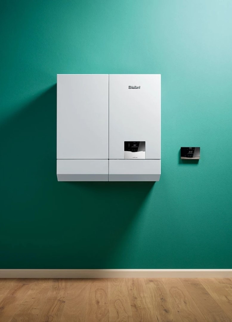 Fotografie kondenzačních kotlů vaillant 24 kw VUW 32 CS